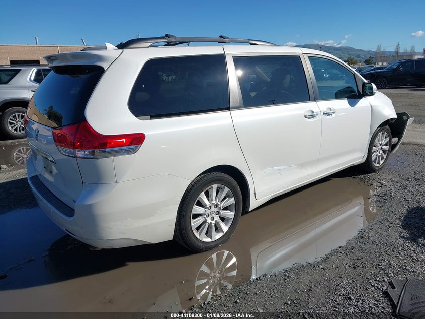 2014 Toyota Sienna Limited 7 Passenger