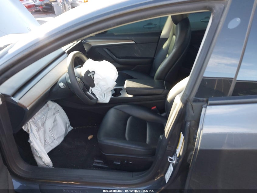 2022 Tesla Model 3 Long Range Dual Motor All-Wheel Drive