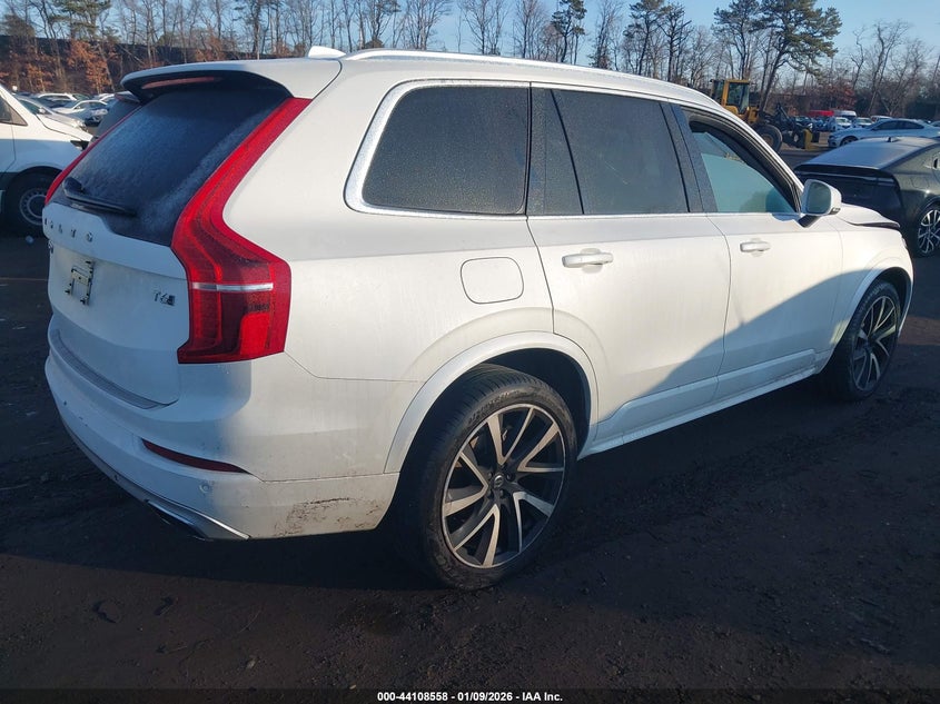 2021 Volvo Xc90 T6 Momentum 6 Passenger