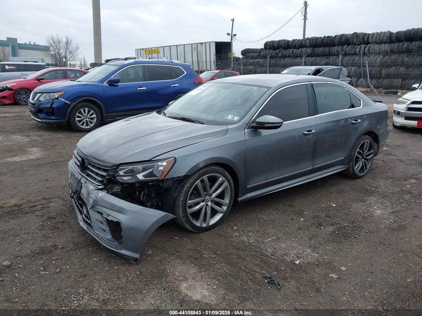 2017 Volkswagen Passat 1.8T R-Line