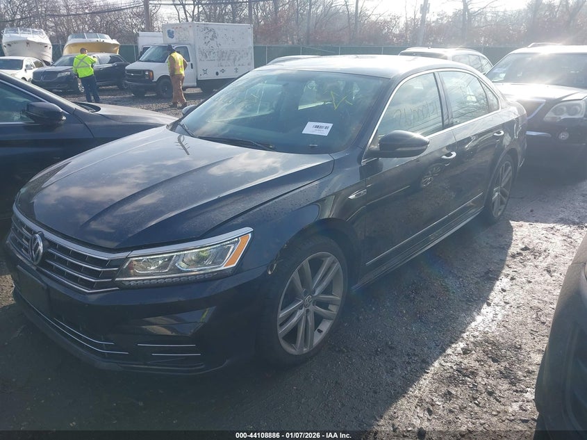 2017 Volkswagen Passat 1.8T R-Line