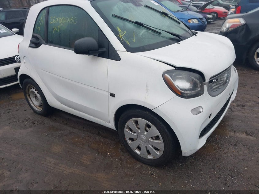 WMEFJ5DA7GK103861 SMART FORTWO Photo 1