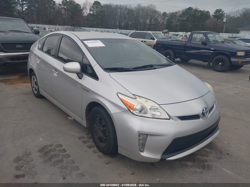 JTDKN3DU4F1911668 2015 Toyota Prius Two auction photo 1