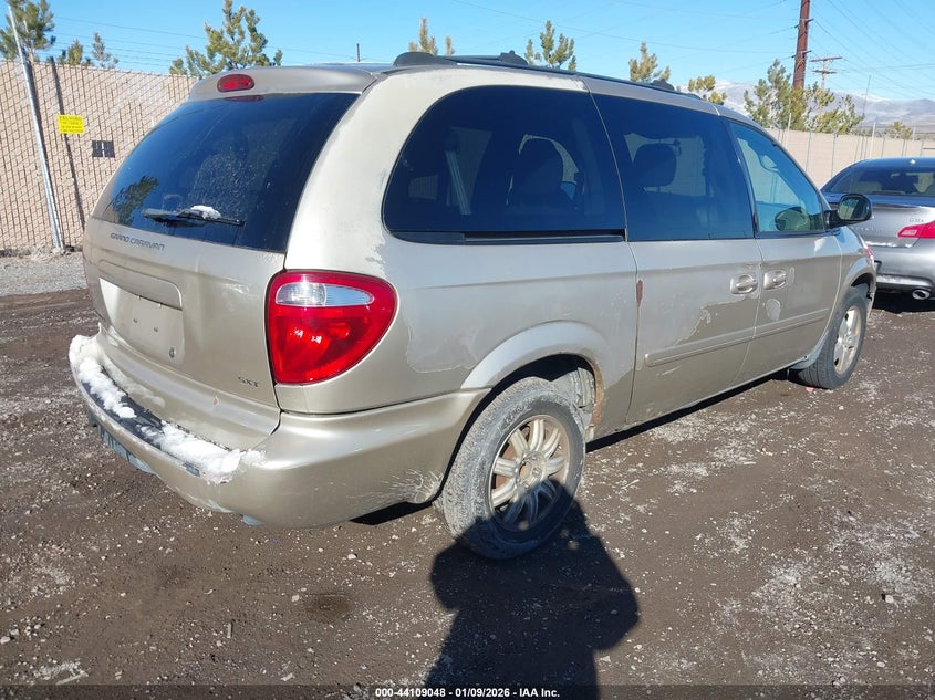 2005 Dodge Grand Caravan Sxt