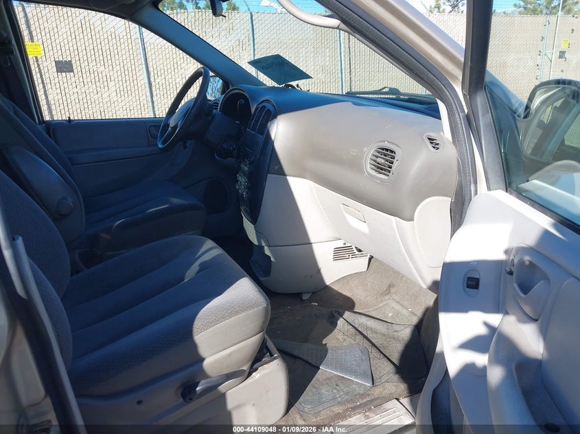 2005 Dodge Grand Caravan Sxt