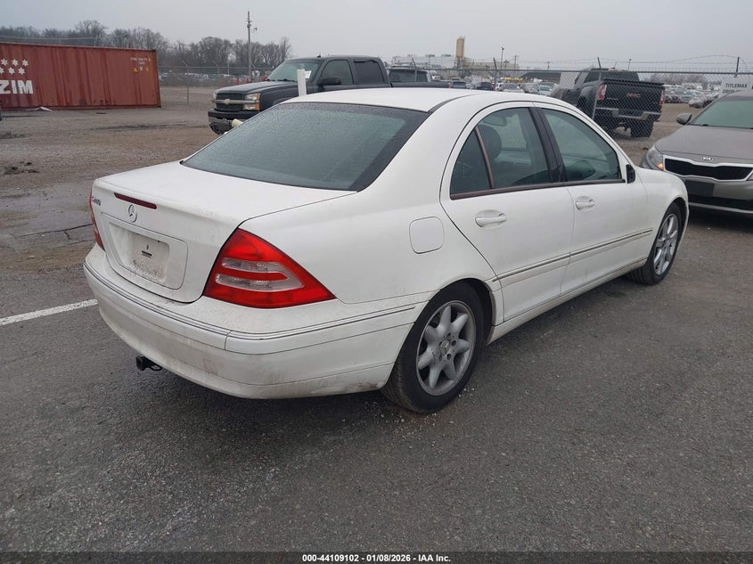 2004 Mercedes-Benz C 240