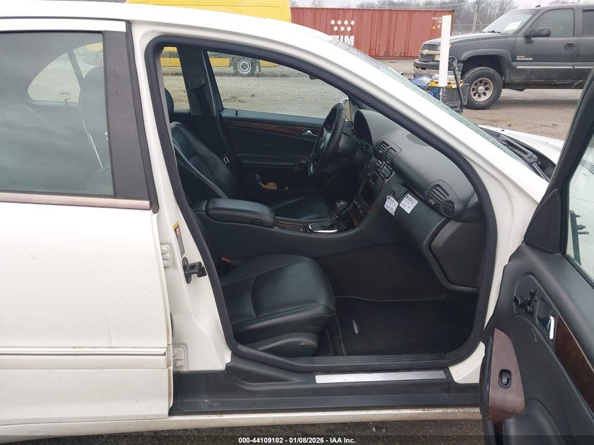 2004 Mercedes-Benz C 240