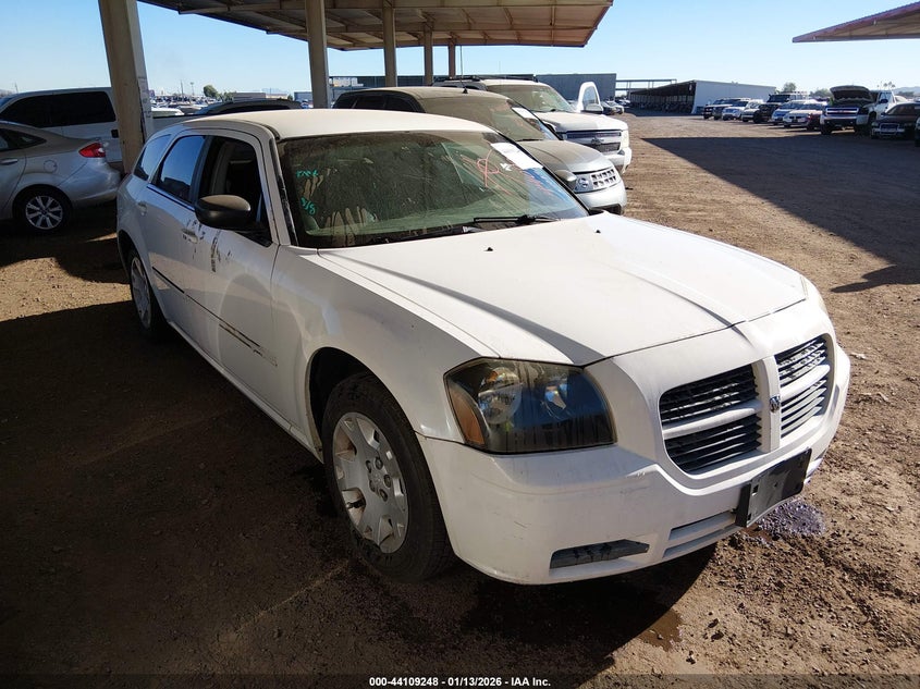 2D4FV47T37H610891 DODGE MAGNUM Photo 1