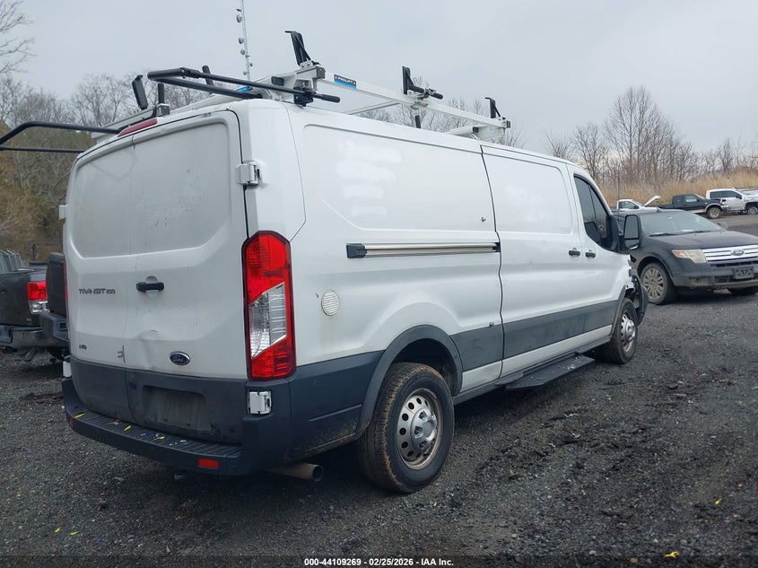 2023 Ford Transit-250
