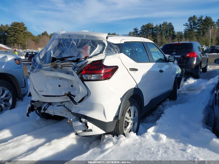 2022 Nissan Kicks S Xtronic Cvt