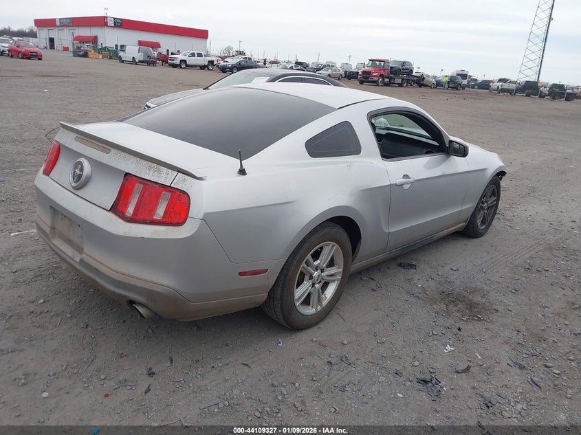 2011 Ford Mustang V6