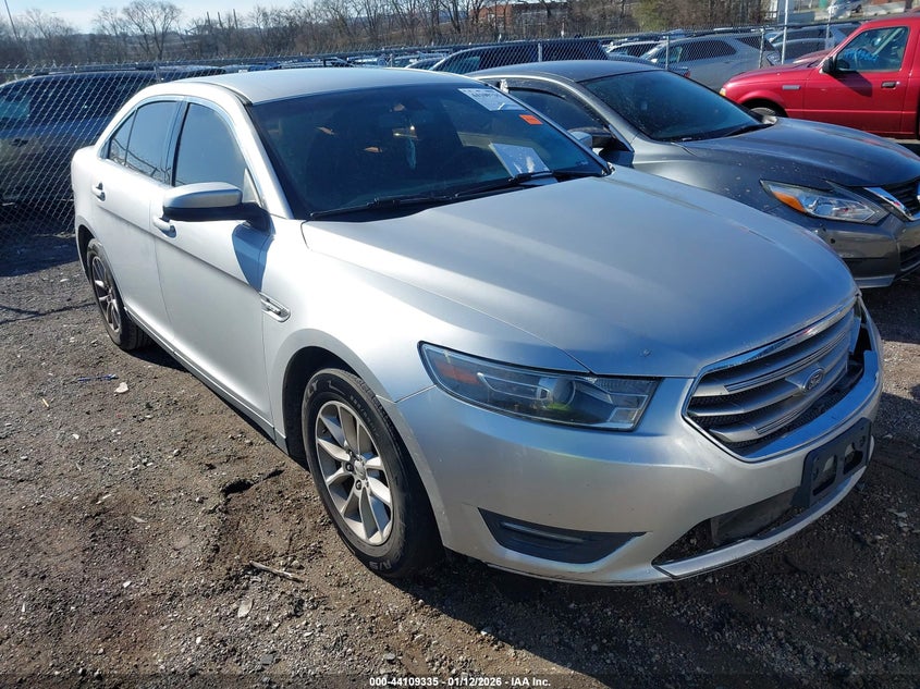 2017 Ford Taurus Sel
