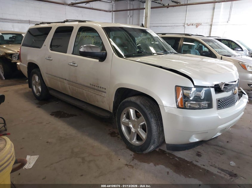 2014 Chevrolet Suburban Ltz