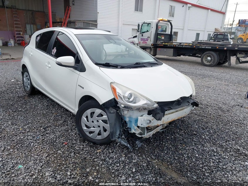2017 TOYOTA PRIUS C THREE