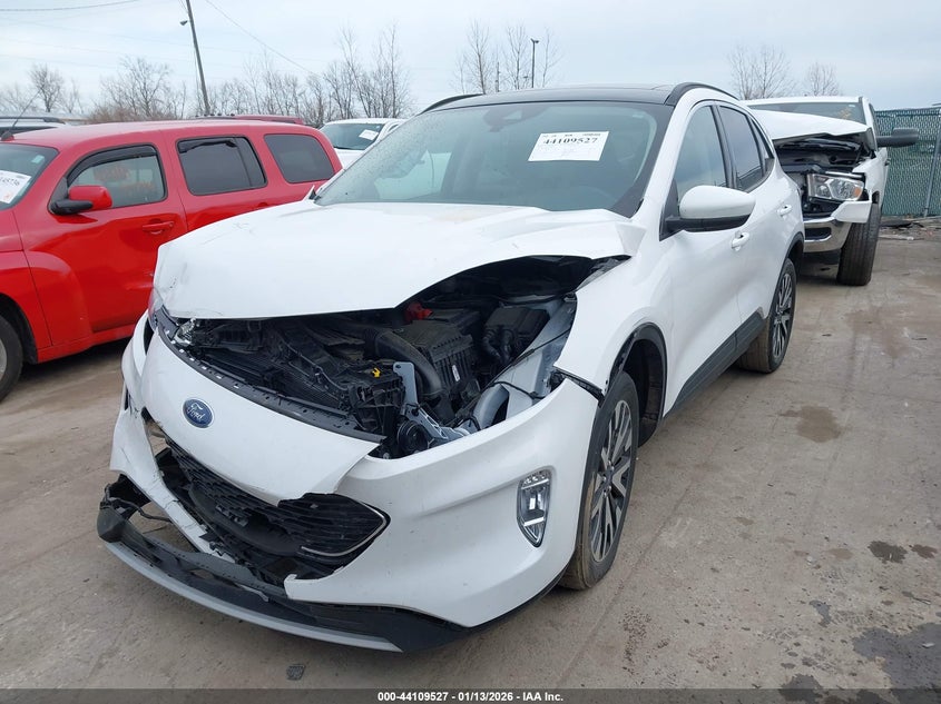 2020 Ford Escape Sel