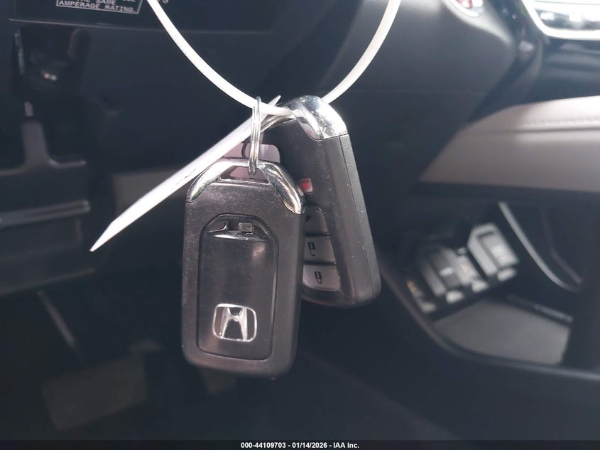 VIN 3CZRU5H59HM725883 2017 HONDA HR-V EX