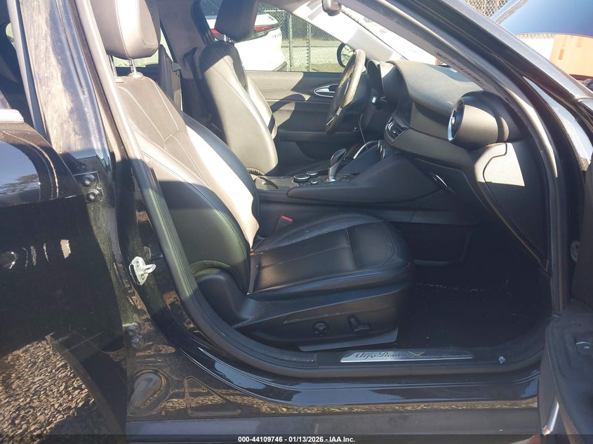 2018 Alfa Romeo Giulia Ti Rwd