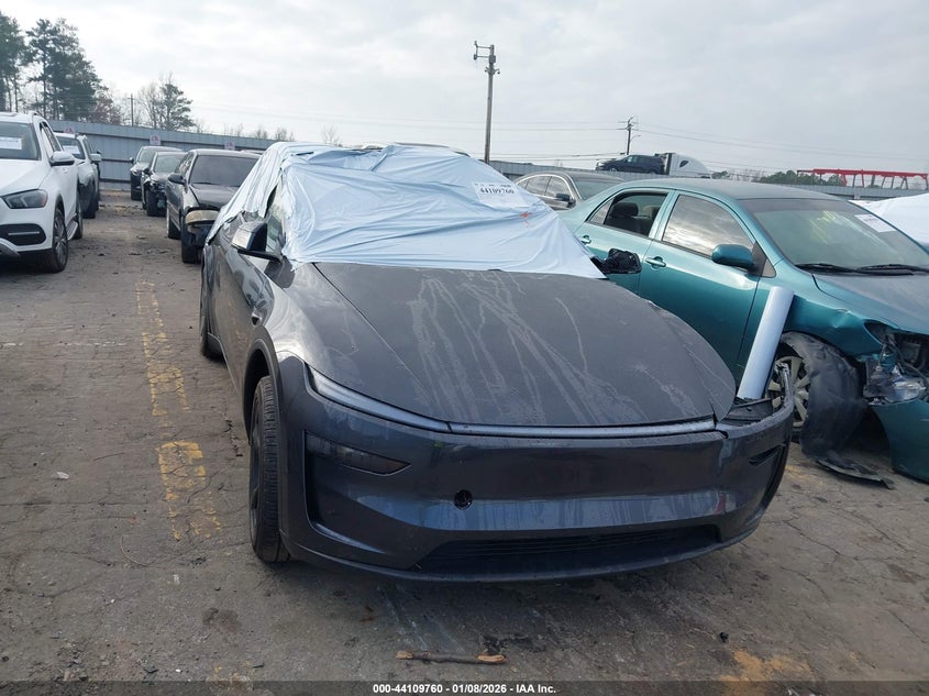 2026 Tesla Model Y Premium Rear-Wheel Drive/Standard Rear-Wheel Drive