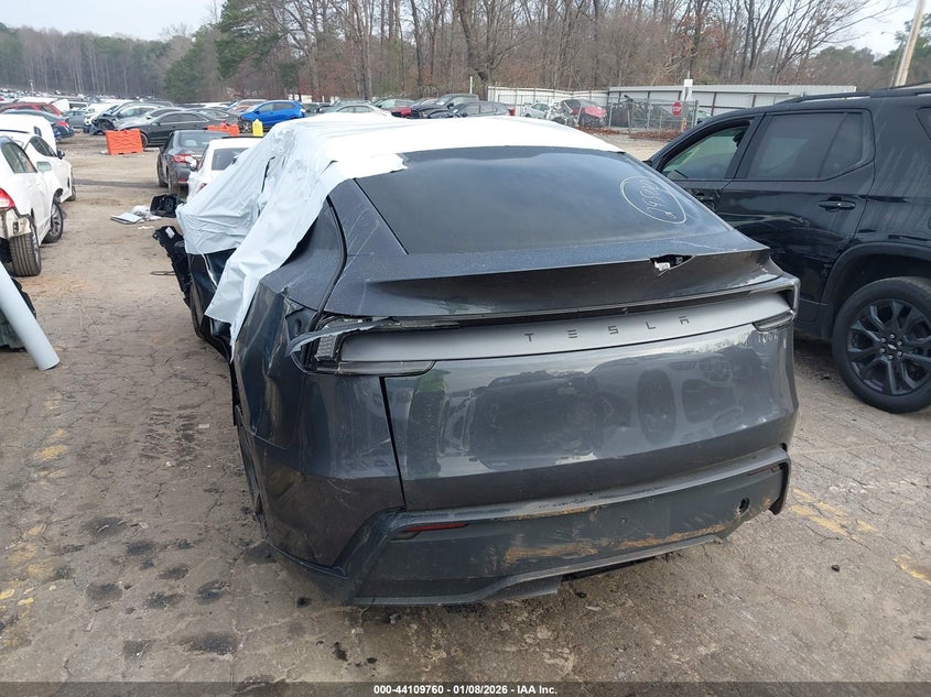 2026 Tesla Model Y Premium Rear-Wheel Drive/Standard Rear-Wheel Drive