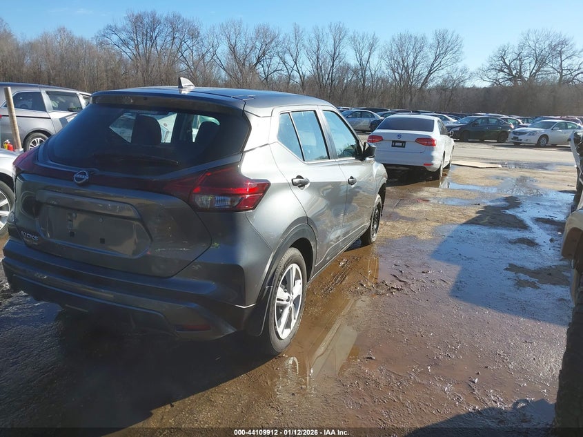 2025 Nissan Kicks Play S