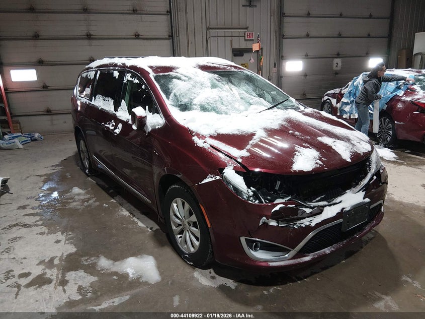 2018 Chrysler Pacifica Touring L