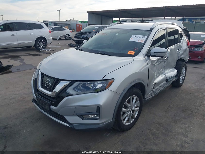 2017 Nissan Rogue Sv