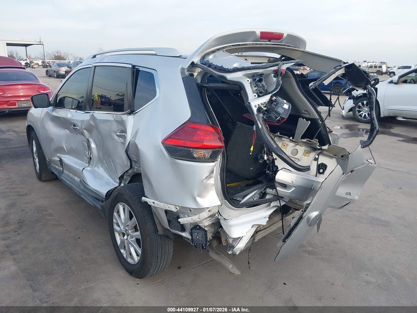2017 Nissan Rogue Sv