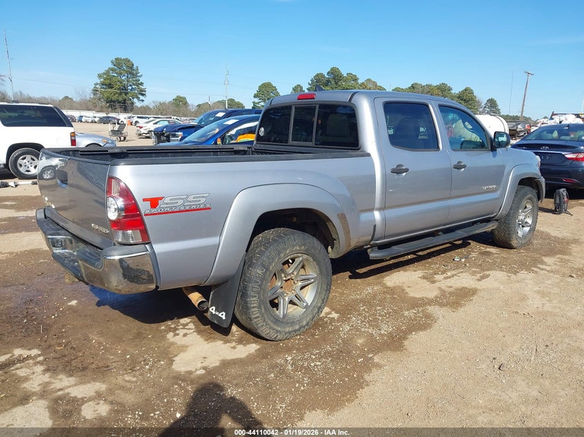 2014 TOYOTA TACOMA auction photo 4