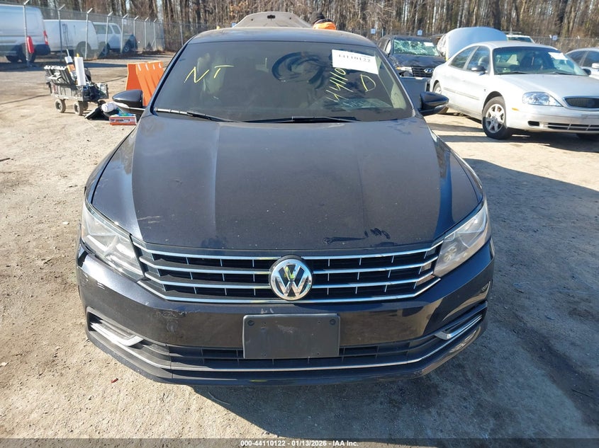 VIN 1VWBA7A36JC010844 2018 VOLKSWAGEN PASSAT 2.0T SE
