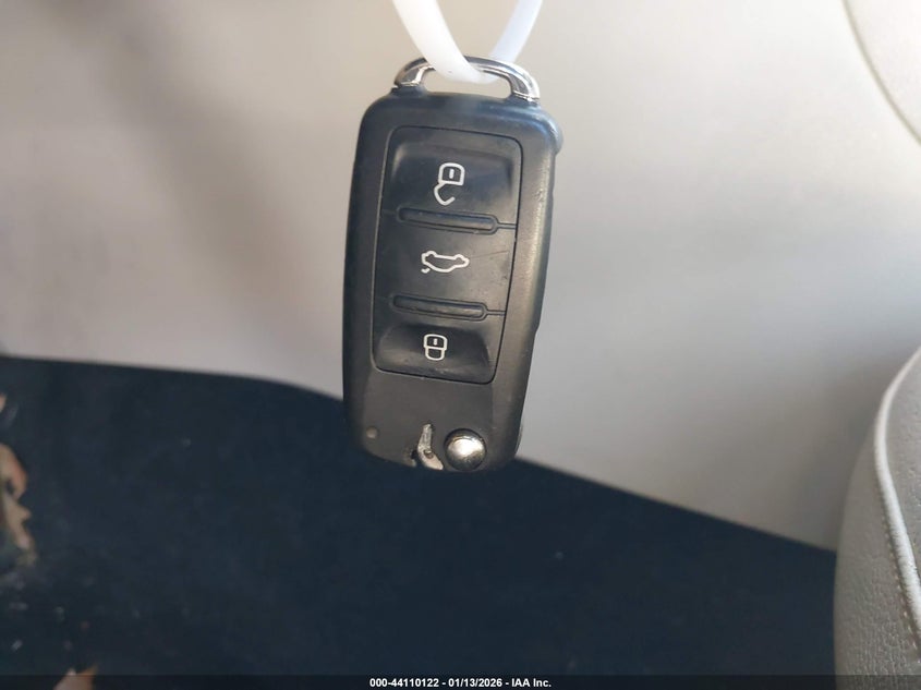 VIN 1VWBA7A36JC010844 2018 VOLKSWAGEN PASSAT 2.0T SE