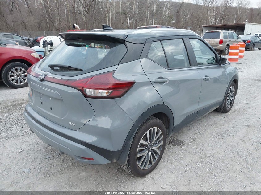 2024 Nissan Kicks Sv Xtronic Cvt
