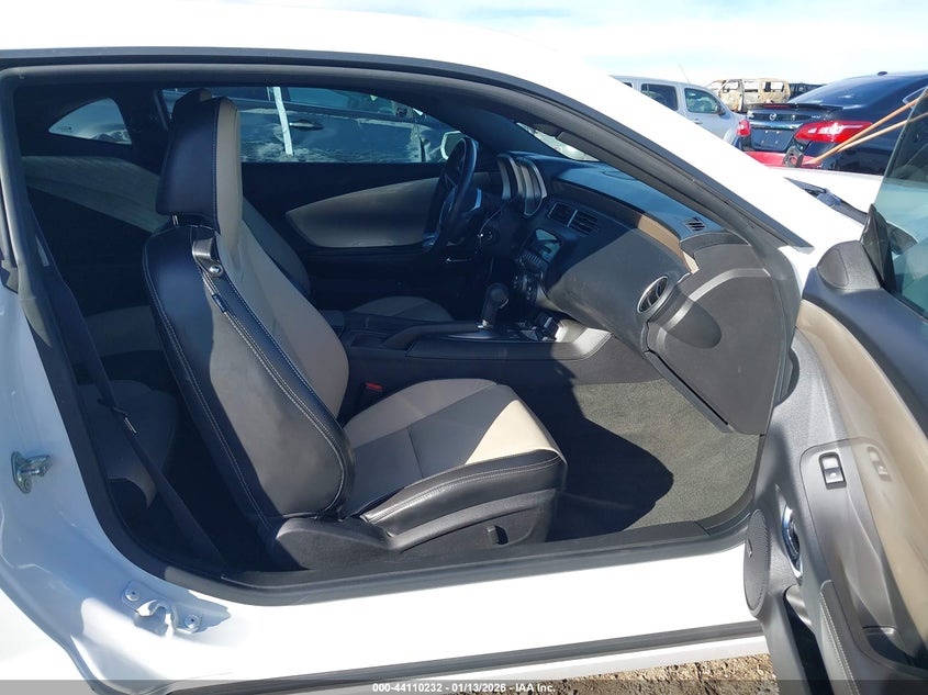 2011 Chevrolet Camaro 2Lt