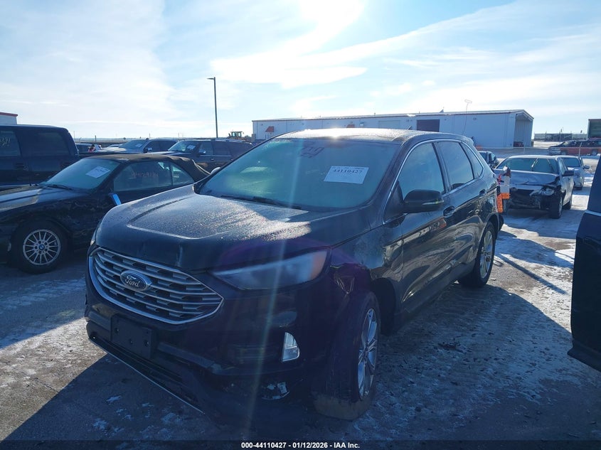 2022 Ford Edge Titanium