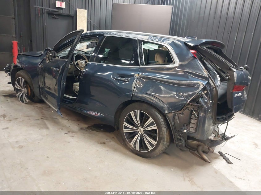 2023 Volvo Xc60 B5 Plus Bright Theme