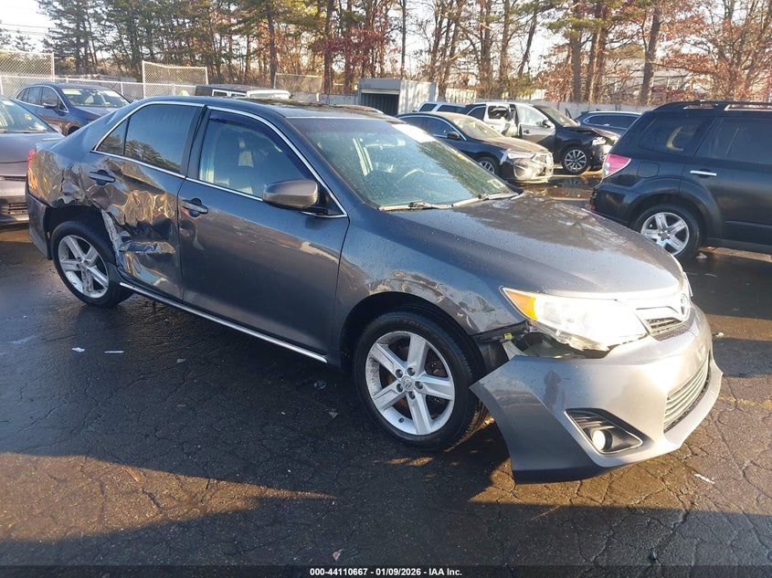 4T1BF1FK6DU235552 2013 Toyota Camry Se auction photo 1