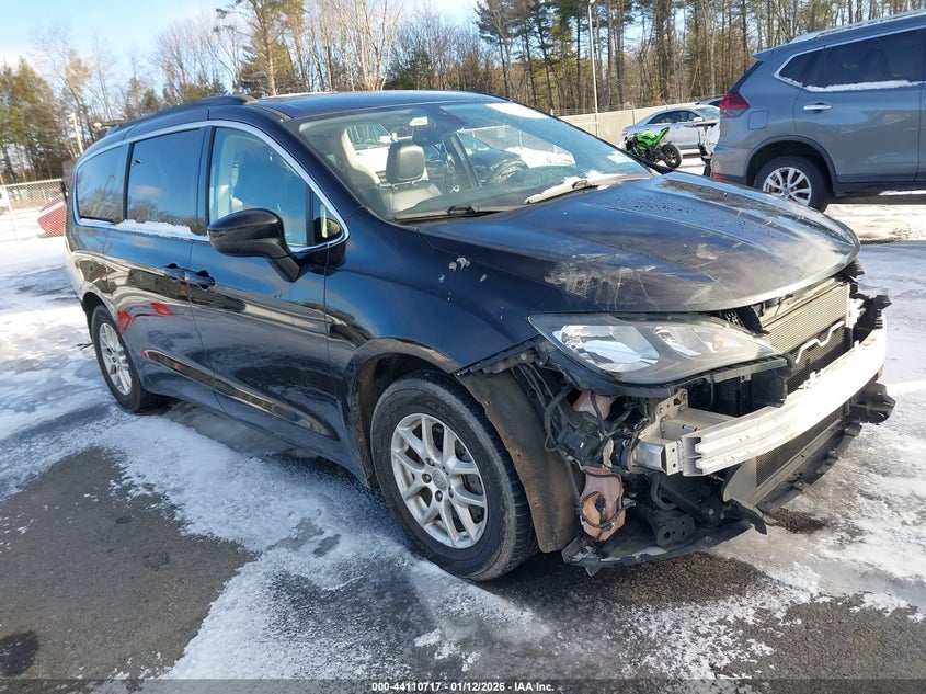 2020 Chrysler Voyager Lxi
