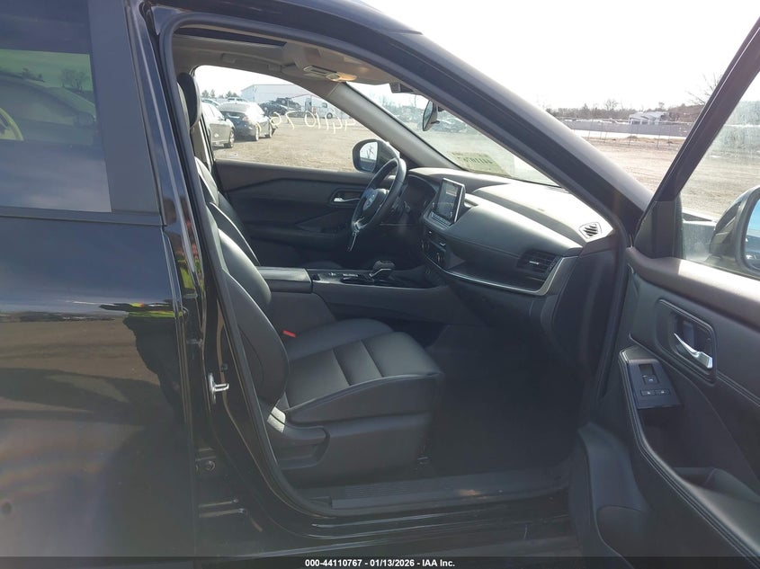 2023 Nissan Rogue Sv Fwd