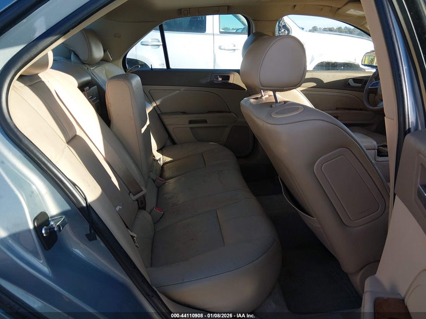 2008 Cadillac Sts V6 VIN: 1G6DK67V380174319 Lot: 44110908