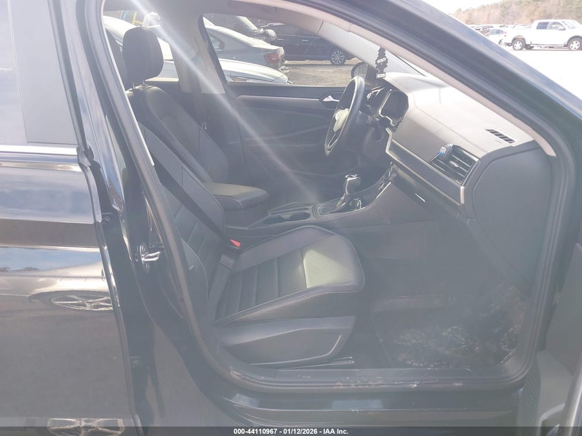 2024 VOLKSWAGEN JETTA auction photo 5