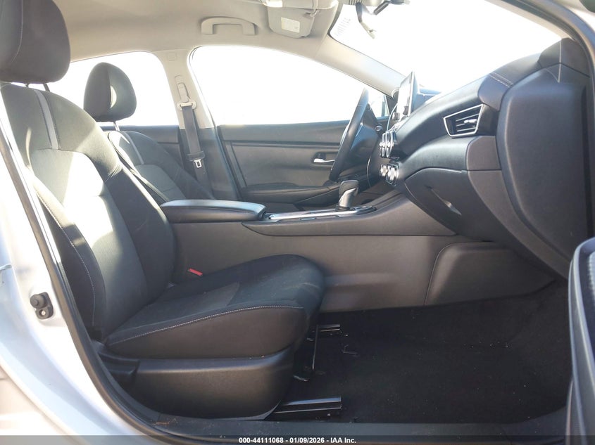 VIN 3N1AB8CV6MY225557 2021 NISSAN SENTRA SV XTRONIC CVT
