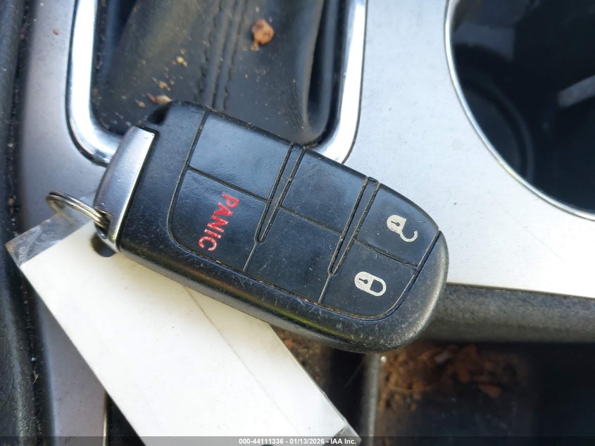 VIN 1C4RJEAG3JC277710 2018 JEEP GRAND CHEROKEE LAREDO