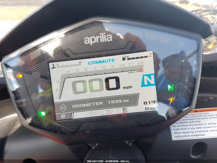 2021 Aprilia Tuono 660 VIN: ZD4KSUE06MS000828 Lot: 44111383