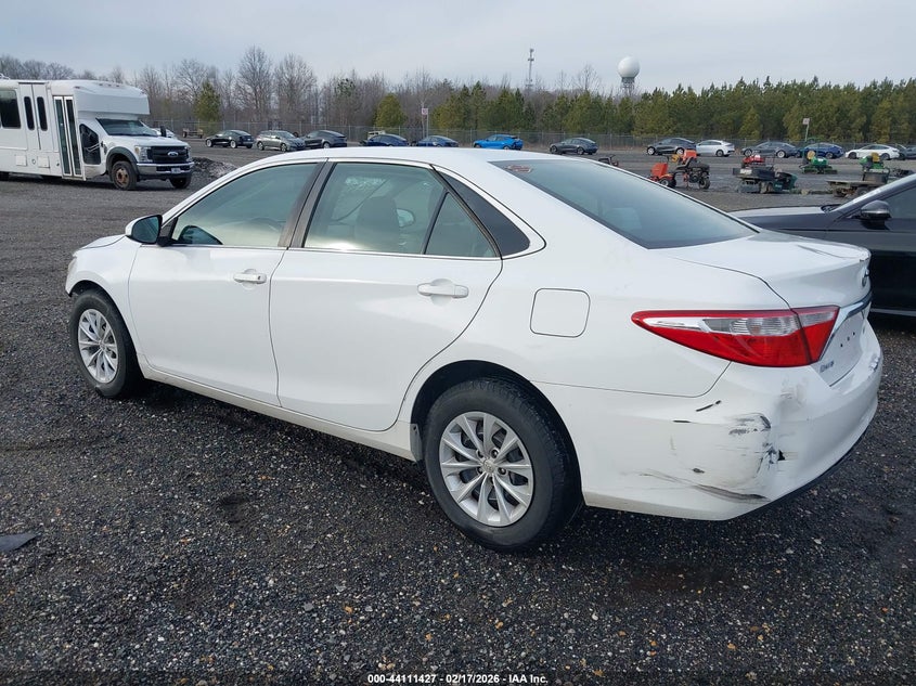2016 Toyota Camry Le