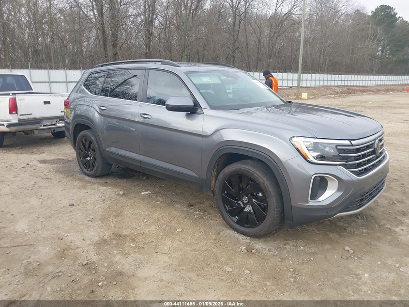 2024 Volkswagen Atlas 2.0T Se W/Technology