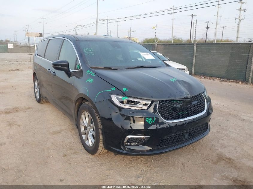 2026 Chrysler Pacifica - 2C4RC1GG6TR200205