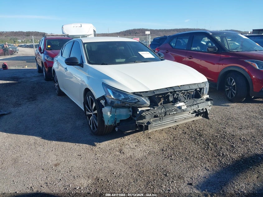 2020 Nissan Altima Sr Fwd