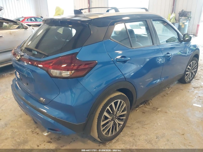2022 Nissan Kicks Sv Xtronic Cvt