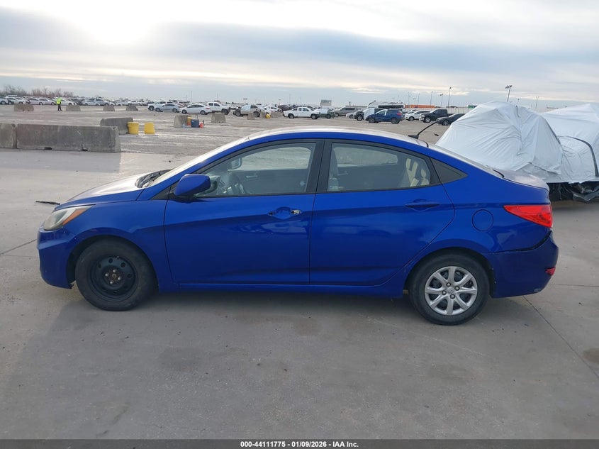 2013 Hyundai Accent Gls VIN: KMHCT4AE4DU368147 Lot: 44111775