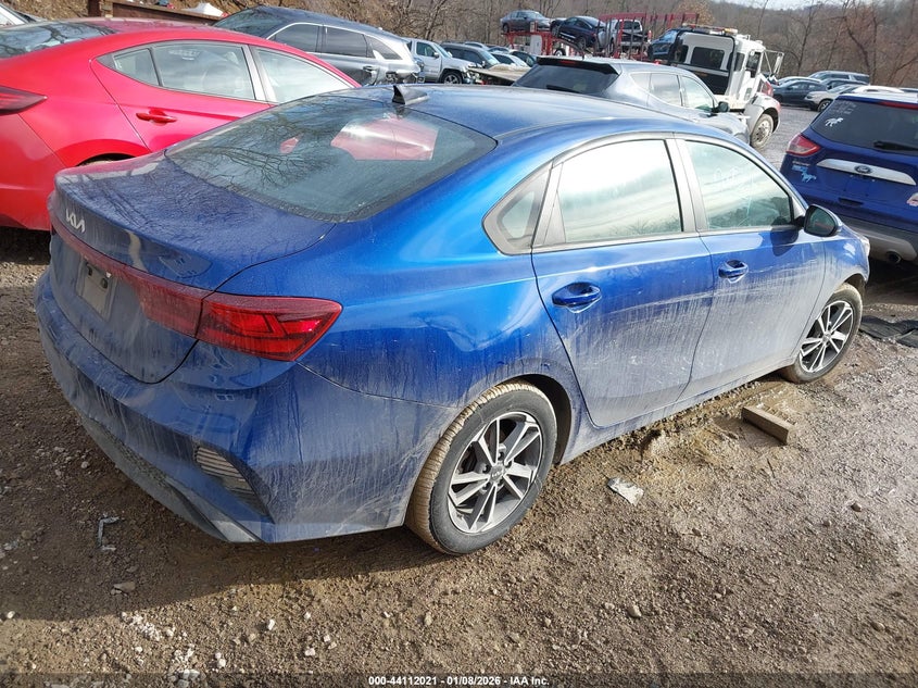 2022 Kia Forte Lxs