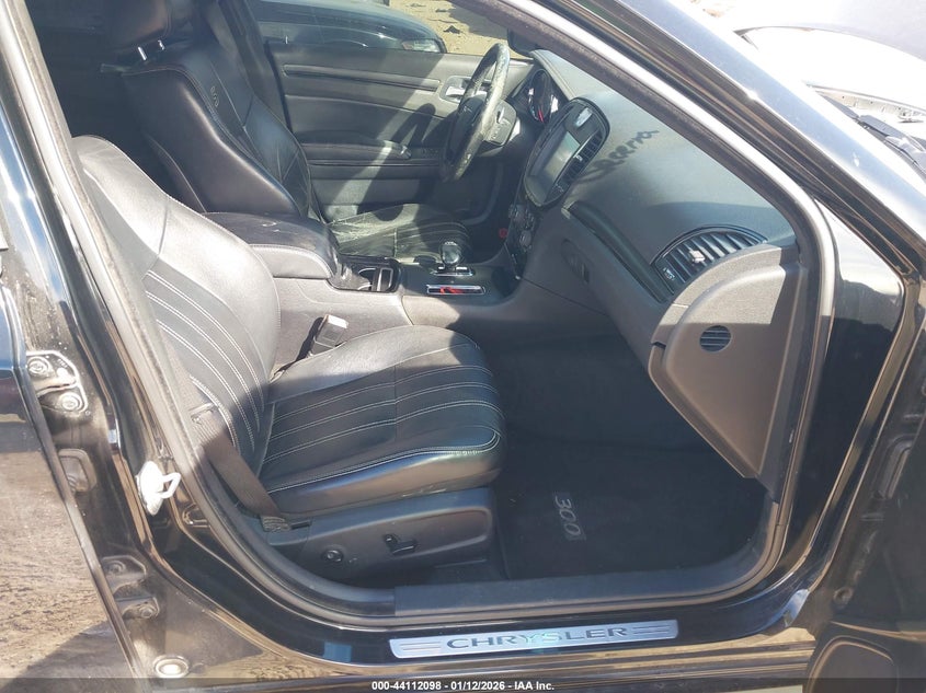 2012 Chrysler 300 S V6